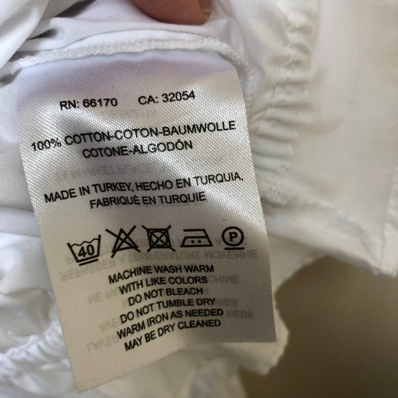 Maeve | Eyelet Sleeve Crop Top - Picture 7 of 8